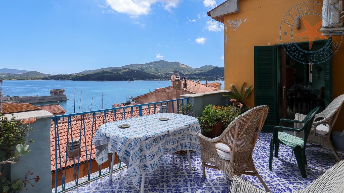 PORTOFERRAIO - ELBA - TERRATETTO CON VISTA MOZZAFIATO