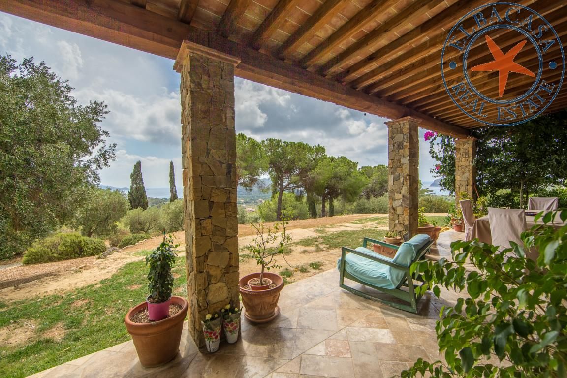 ELBA - CAPOLIVERI - LACONA - VILLA CON VISTA MARE